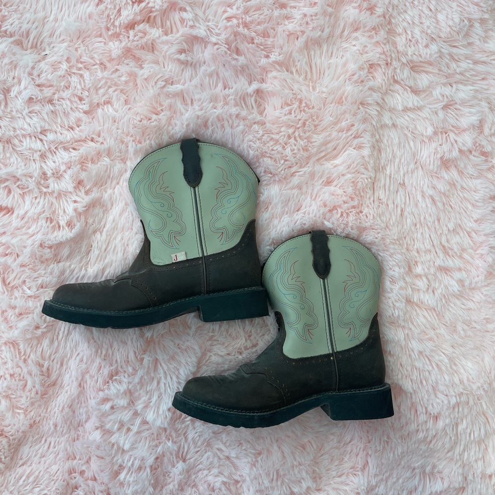 Western Cowboy Boots - Brown and Cream